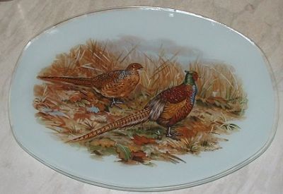 Pheasants oval plate
Size: 239 mm x 333 mm
Possibly Chance
Keywords: slumped