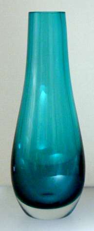 Caithness Stroma bud vase in Kingfisher
Keywords: Caithness Scotland vase