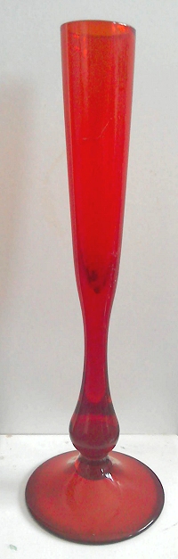 Whitefriars 9766 ruby vase
Produced in 1971 only
