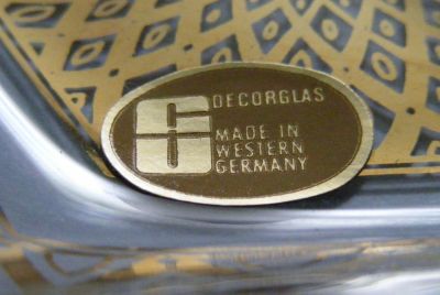 GU Decorglas label
Keywords: plates slumped