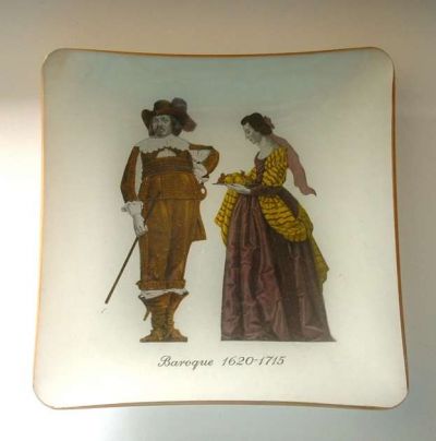 Chance Fashion Through The Ages plate (one of a set of six)
Keywords: Chance England slumped Fiestaware