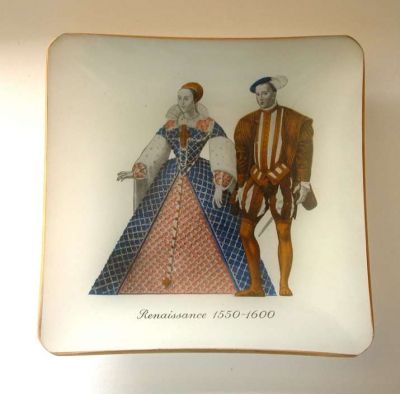 Chance Fashion Through The Ages plate (one of a set of six)
Keywords: Chance England slumped Fiestaware