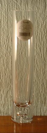 Eternalle bubble based vase
Clear glass vase with pierced bubble base. Paper label states Eternalle. No country of origin.
Keywords: Eternalle