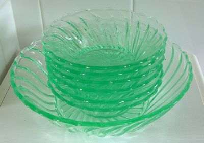 Bagley Carnival fruit set
Uranium green pressed glass
Keywords: Bagley England pressed uranium