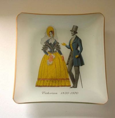 Chance Fashion Through The Ages plate (one of a set of six)
Keywords: Chance England slumped Fiestaware