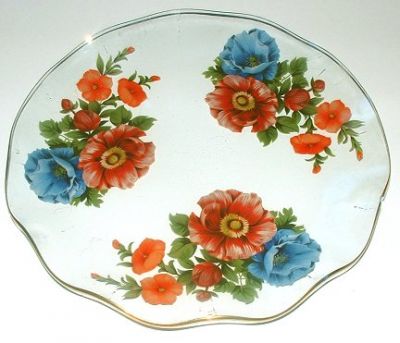 Chance Summer plate
240mm diameter wavy edge round plate. Clear background.
Keywords: Chance slumped England