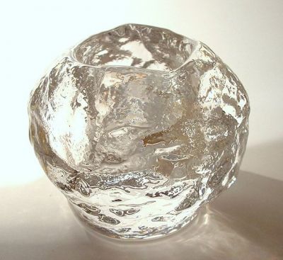 Kosta Boda Snowball candleholder designed by Anne Warff
Keywords: Kosta Boda candleholder Warff sweden